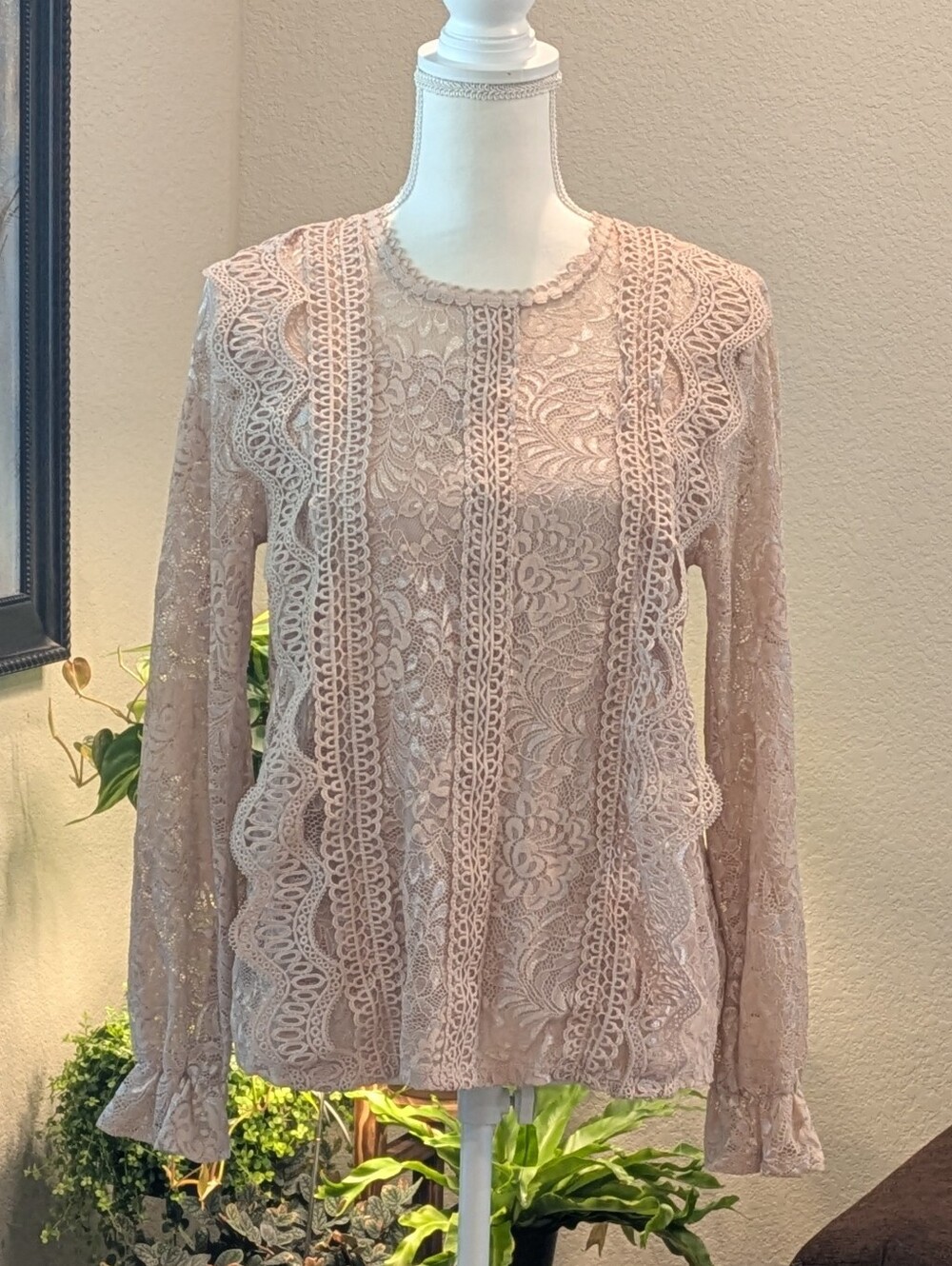 Lace Long-Sleeve Blouse